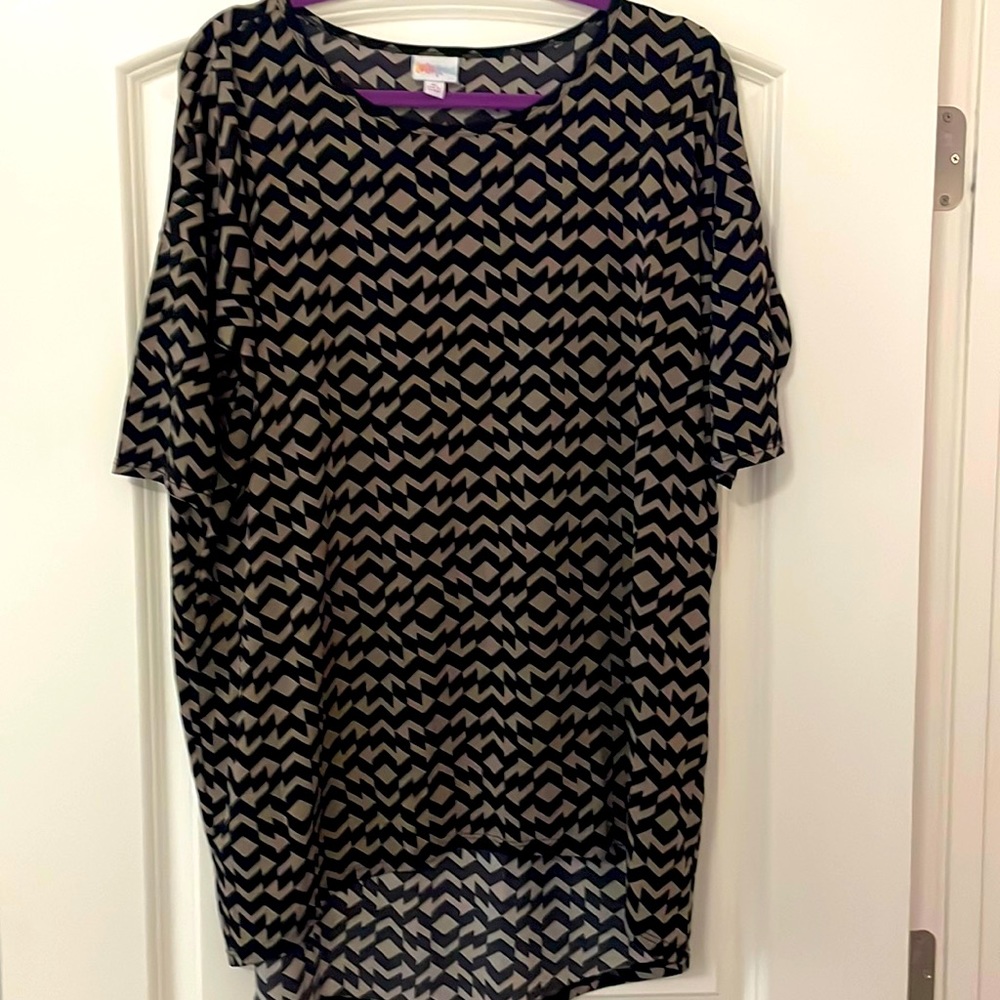 Lularoe Irma Top